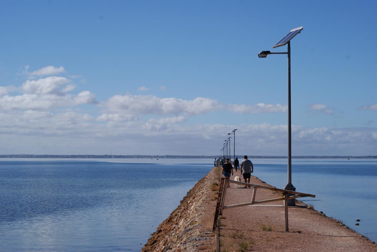 Ceduna Motor Inn Bagian luar foto